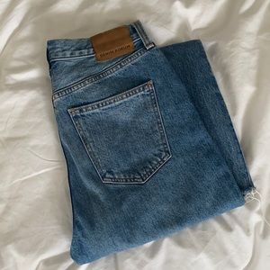 Aritzia Denim Forum The Farrah High Rise Wide Leg 28L Size 28 / 6 Jeans LIKE NEW